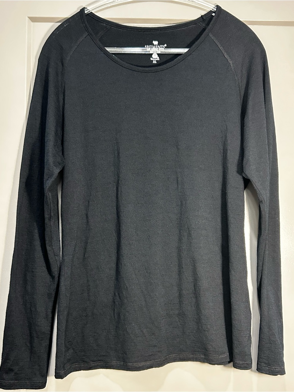 SEG’MENTS | 100% Merino Wool | Long-Sleeve Tee | Women’s | Black | XL
